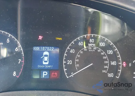 2012 Hyundai Genesis 3.8 z USA, uszkodzony, nr VIN KMHGC4DD3CU169321